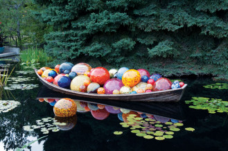 chihuly-boat
