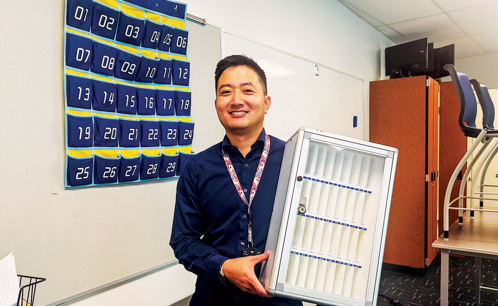 New Law Takes Cellphones Out of the Classroom