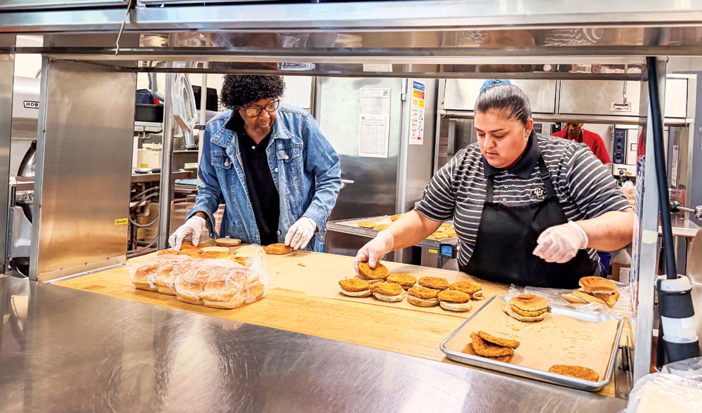 DPS Provides Summer Meals for Students and Community